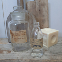 Klein oud apothekersflesje