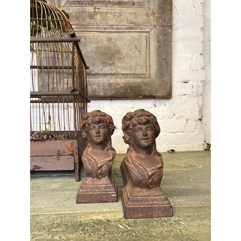 Franse gietijzeren haardbokken 